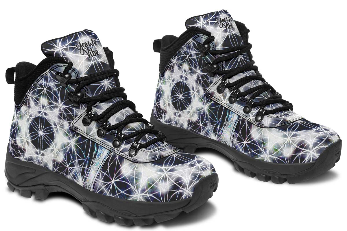 Outdoorboots-105CircleOfLife00047-Blk-YWV-STR10.jpg
