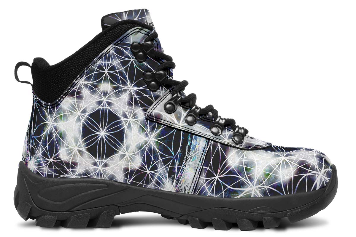Outdoorboots-105CircleOfLife00047-Blk-YWV-STR3.jpg