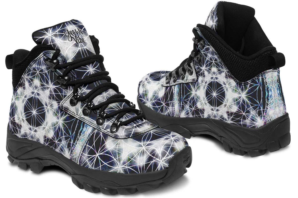 Outdoorboots-105CircleOfLife00047-Blk-YWV-STR9.jpg